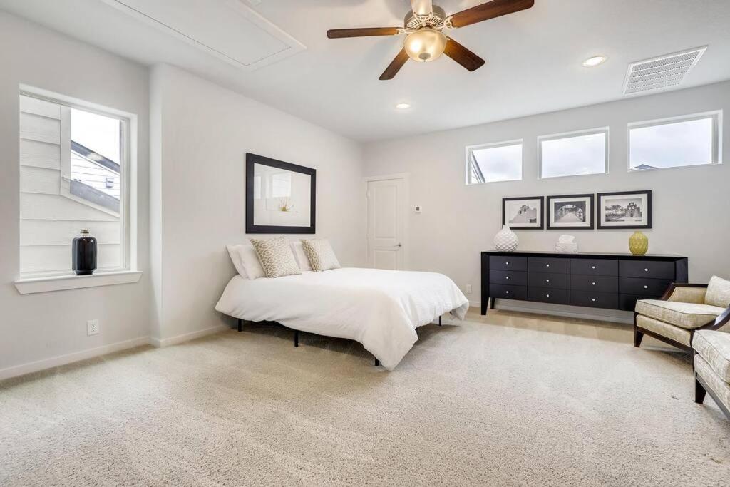 Gorgeous 4 Bed Home On St Mary'S - Minutes To Riverwalk/Pearl San Antonio Exterior photo